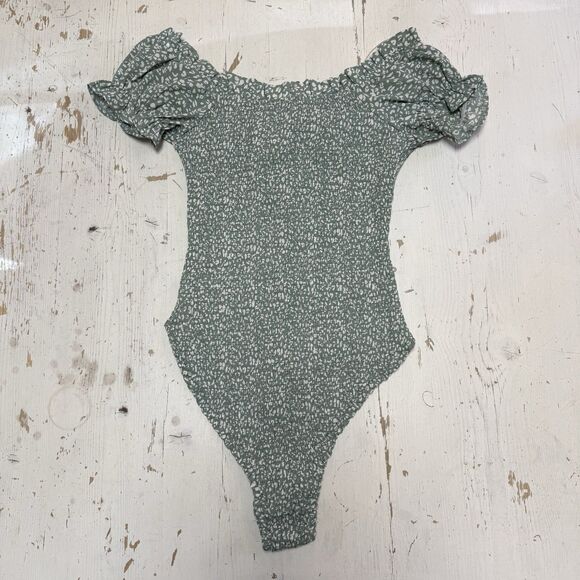 Ambiance Women's Size Medium Green Short Sleeve Lace Up Body Suit - Picture 8 of 16